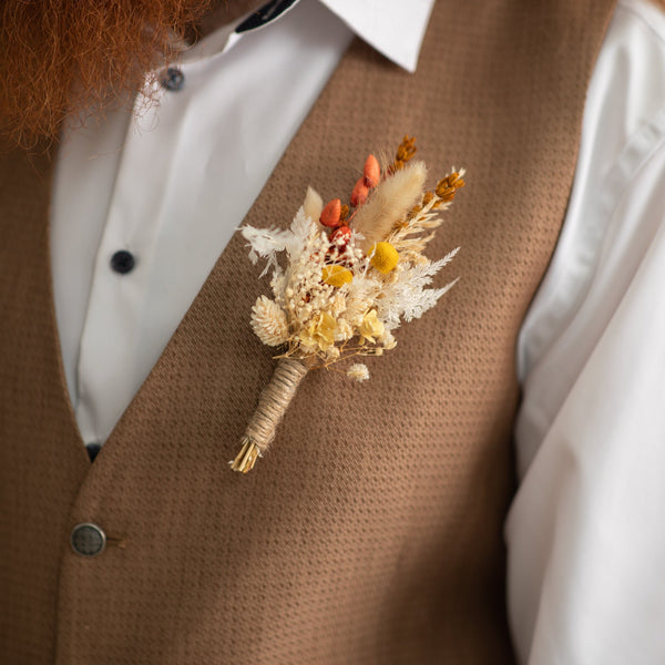 Natural fall groom's boutonniere