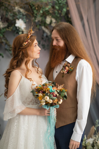 Autumn flower boutonniere
