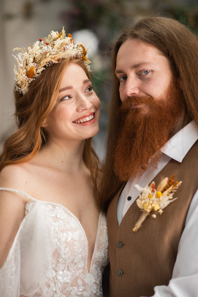 Natural fall groom's boutonniere