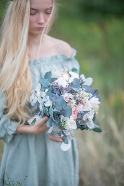 Bridal bouquet in pastel colours Eucalyptus wedding bouquet Bridal accessories Magaela accessories Peach Blush ivory bouquet Long lasting
