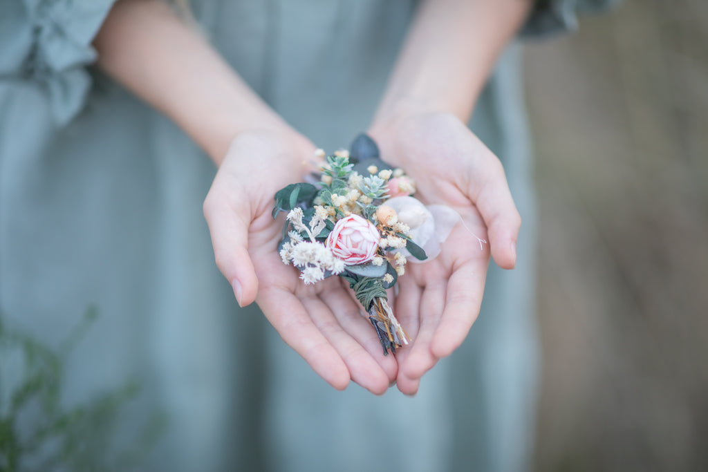 Groomsmen flower shop