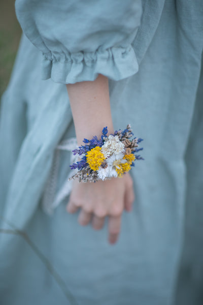 Natural lavender bracelet Flower wrist corsage Bridal bracelet Provence wedding Bridesmaid bracelets Cottagecore Ochre navy corsage Magaela