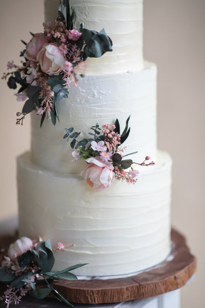 Flower cake toppers with peonies
