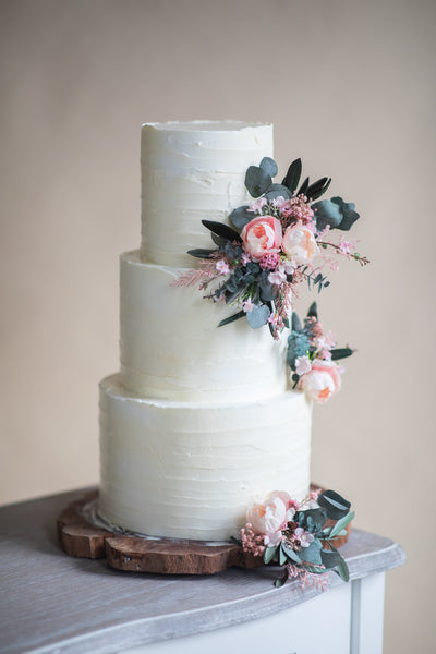 Flower cake toppers with peonies