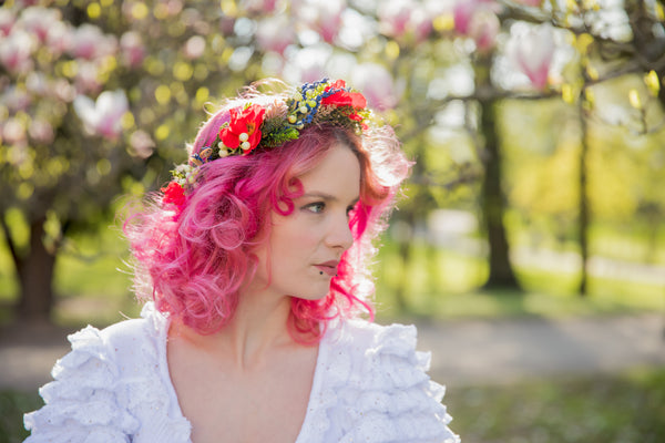 Folk flower bridal crown Wedding hair wreath Poppy flower headpiece Wedding 2021 Unique slavic crown Flower jewellery Red and blue Magaela
