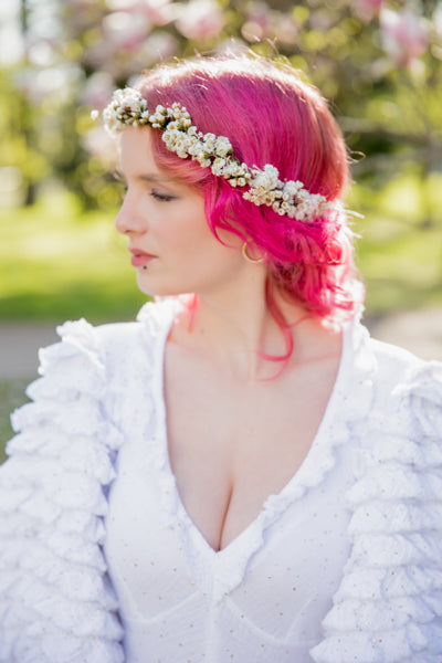 Preserved bridal hair wreath Natural dried flowers ivory hair crown Wedding beige flower wreath Flower jewellery Ivory wedding Magaela