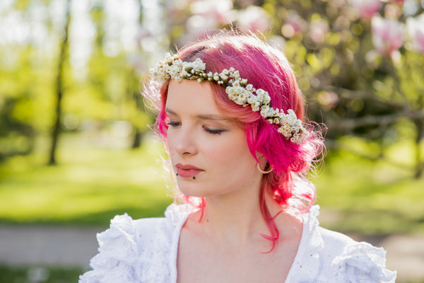 Preserved bridal hair wreath Natural dried flowers ivory hair crown Wedding beige flower wreath Flower jewellery Ivory wedding Magaela