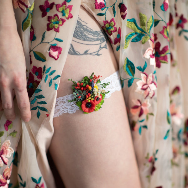 Folk poppy wedding flower garter