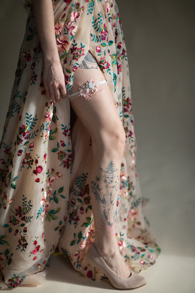 White peony wedding flower garter