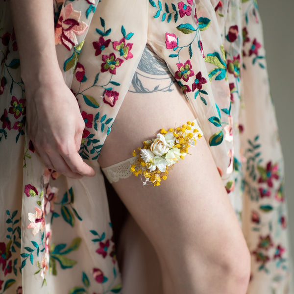 Yellow baby's breath flower garter