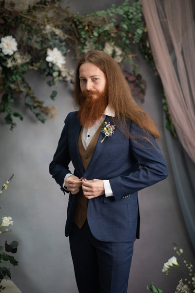 Small/Large meadow flower boutonniere
