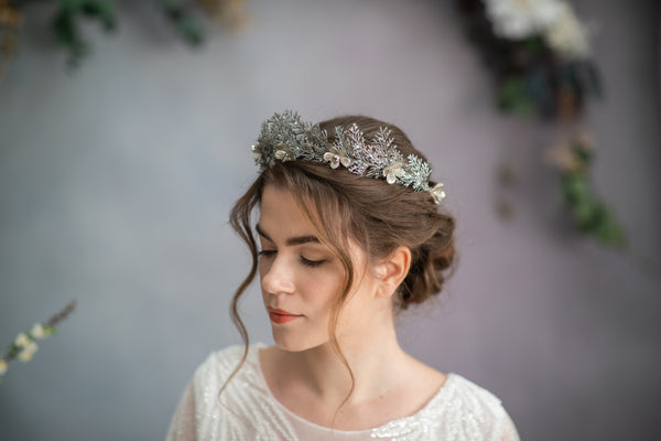 Elegant silver flower hair crown