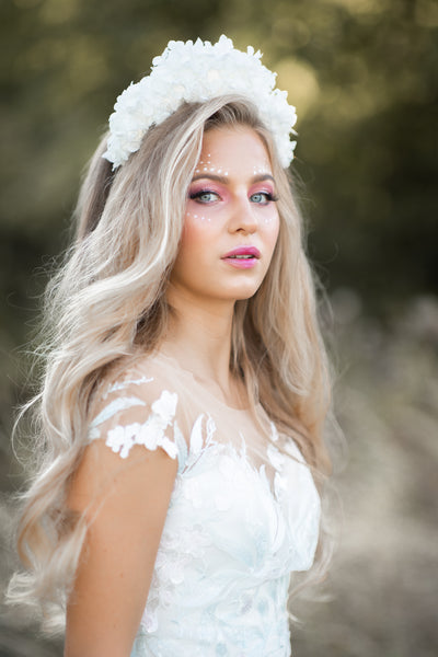 Natural hydrangeas bridal crown, Wedding headband, Preserved hydrangeas headband, White bridal hairband, Magaela, Big boho headpiece