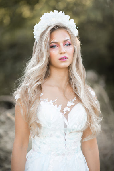 Natural hydrangeas bridal crown, Wedding headband, Preserved hydrangeas headband, White bridal hairband, Magaela, Big boho headpiece